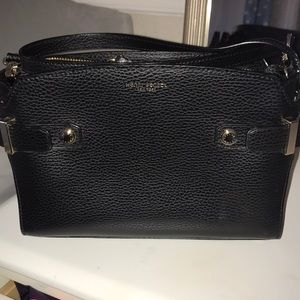 Henri bendel purse!!